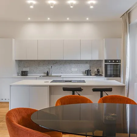Grand Living - 2br - 2 Baths - Ac * Firenze