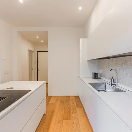 Grand Living - 2br - 2 Baths - Ac * Florence